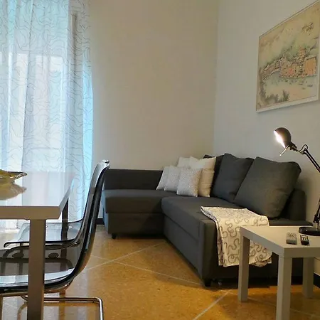 Baisi Flexyrent Apartament *